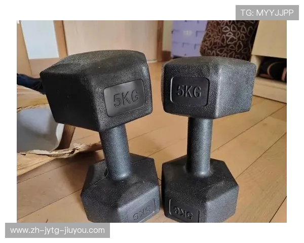 外形类似哑铃的健身器材有哪些及其使用技巧