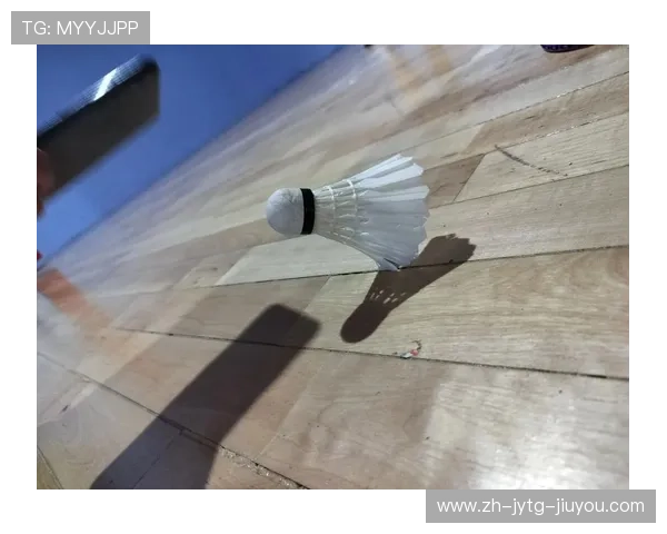 羽毛球技巧:精准对角杀球的高效训练与实战技巧 羽毛球技巧:精准对角杀球的高效训练与实战技巧